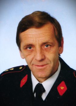 IVAN BEZENŠEK